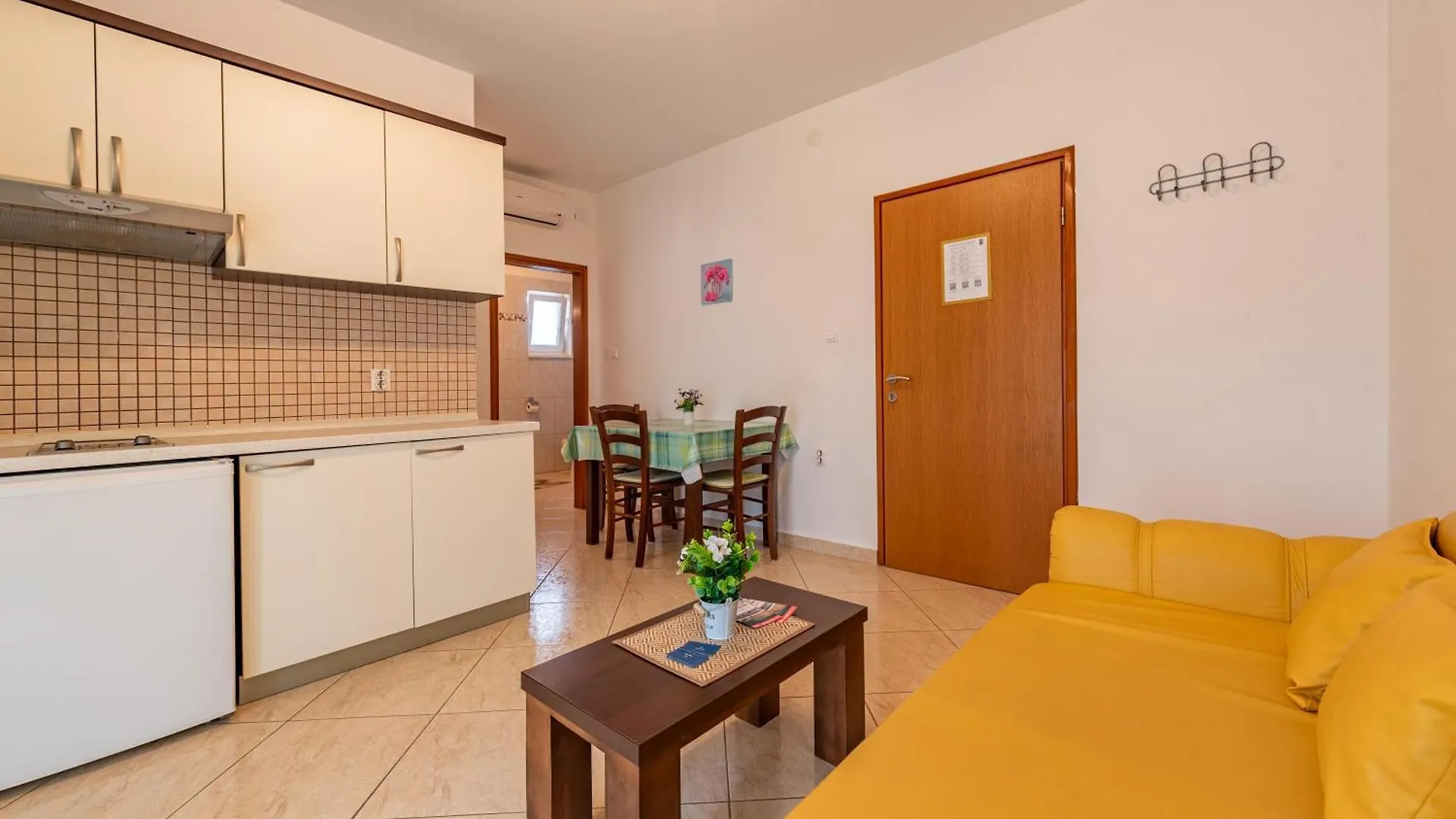 Haus Toni Apartment Razanac
