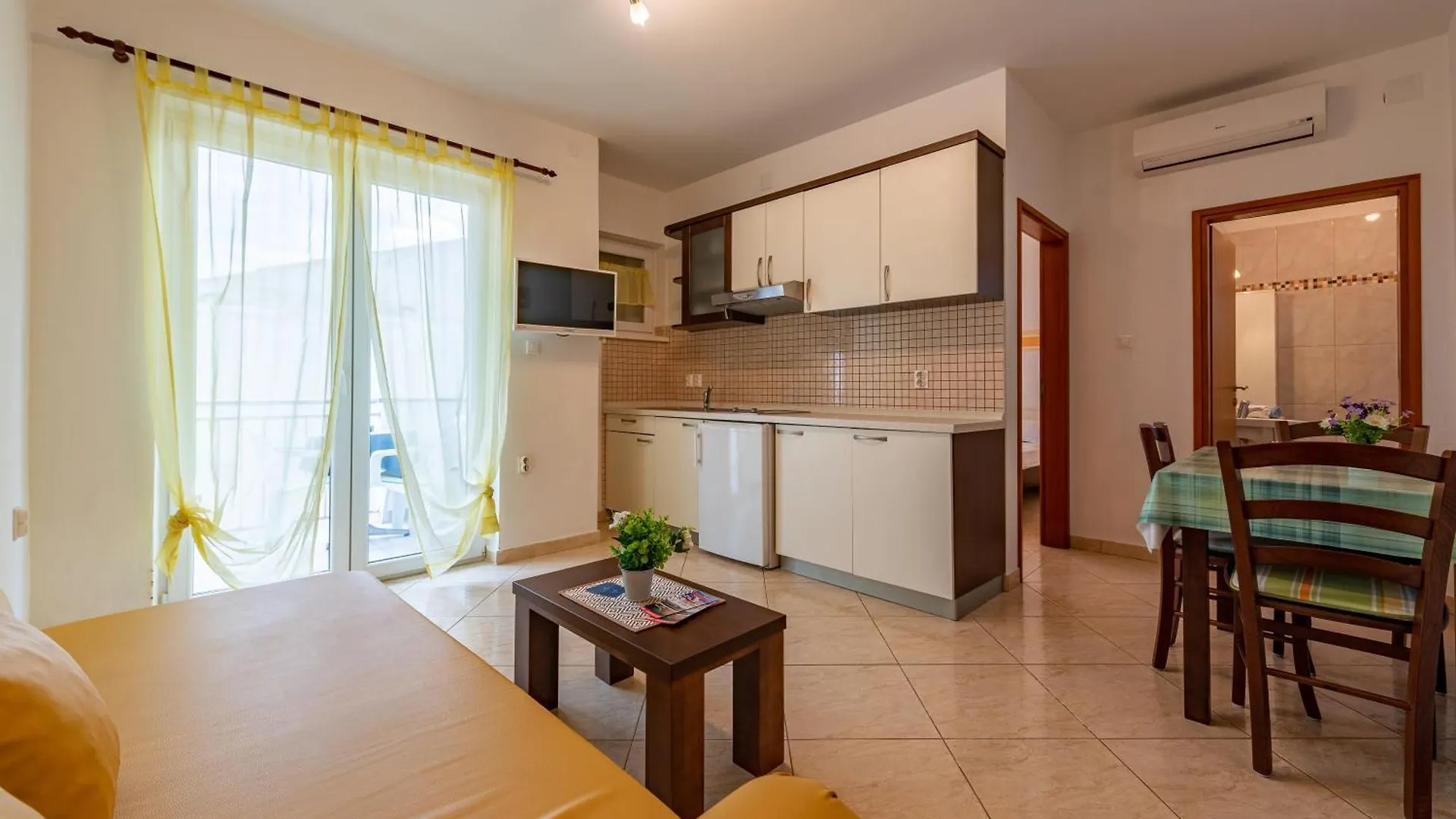 Haus Toni Apartment Razanac