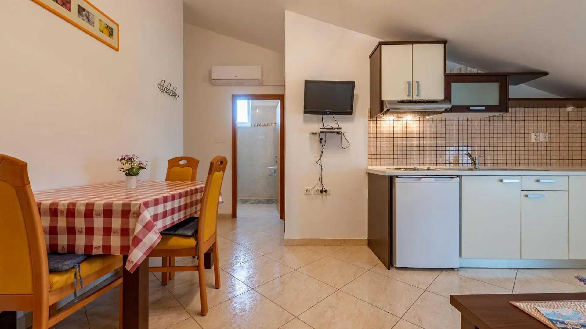 Haus Toni Apartment Razanac