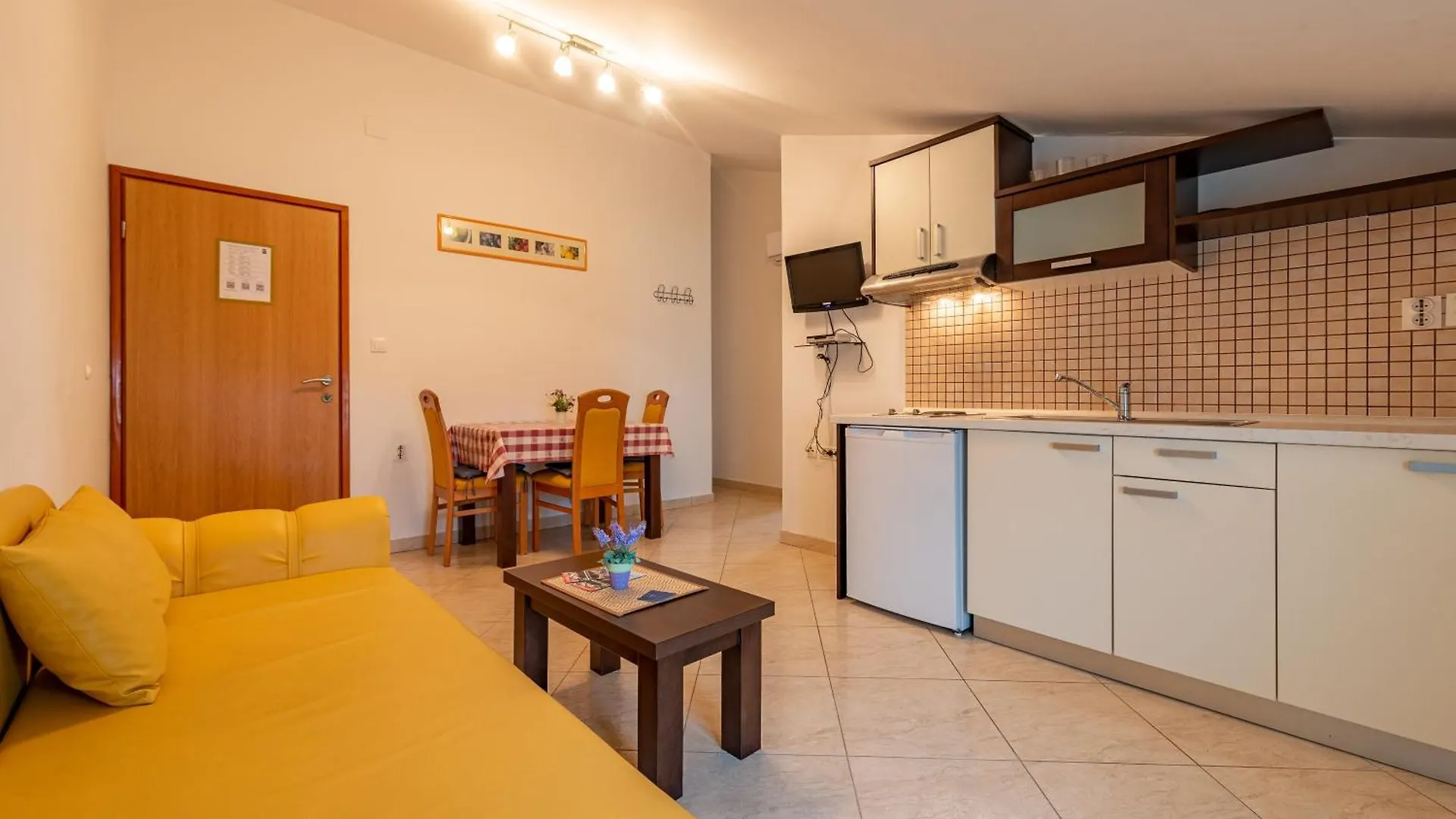 Haus Toni Apartment Razanac