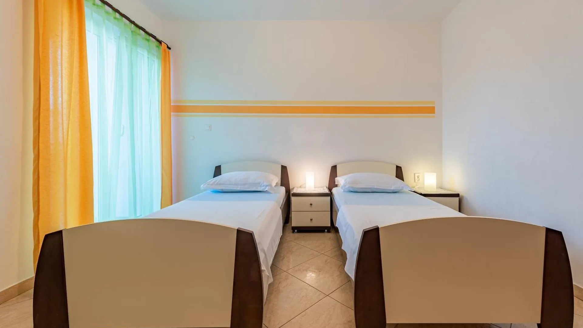 Haus Toni Apartment Razanac