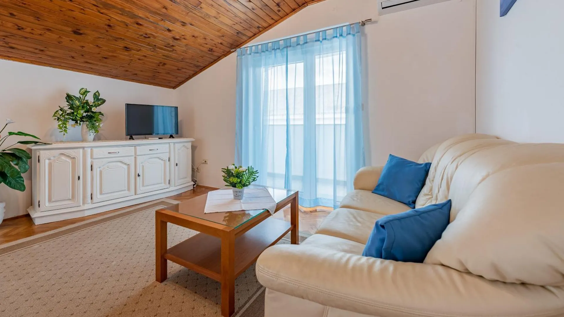 Haus Toni Apartment Razanac