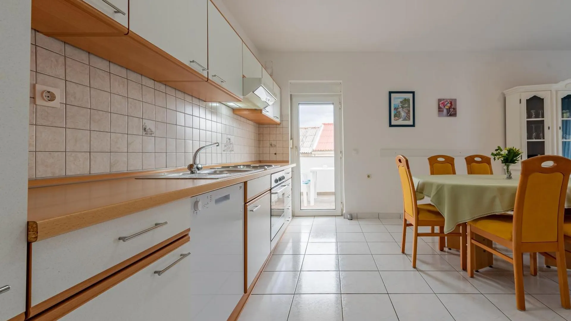Haus Toni Apartment Razanac