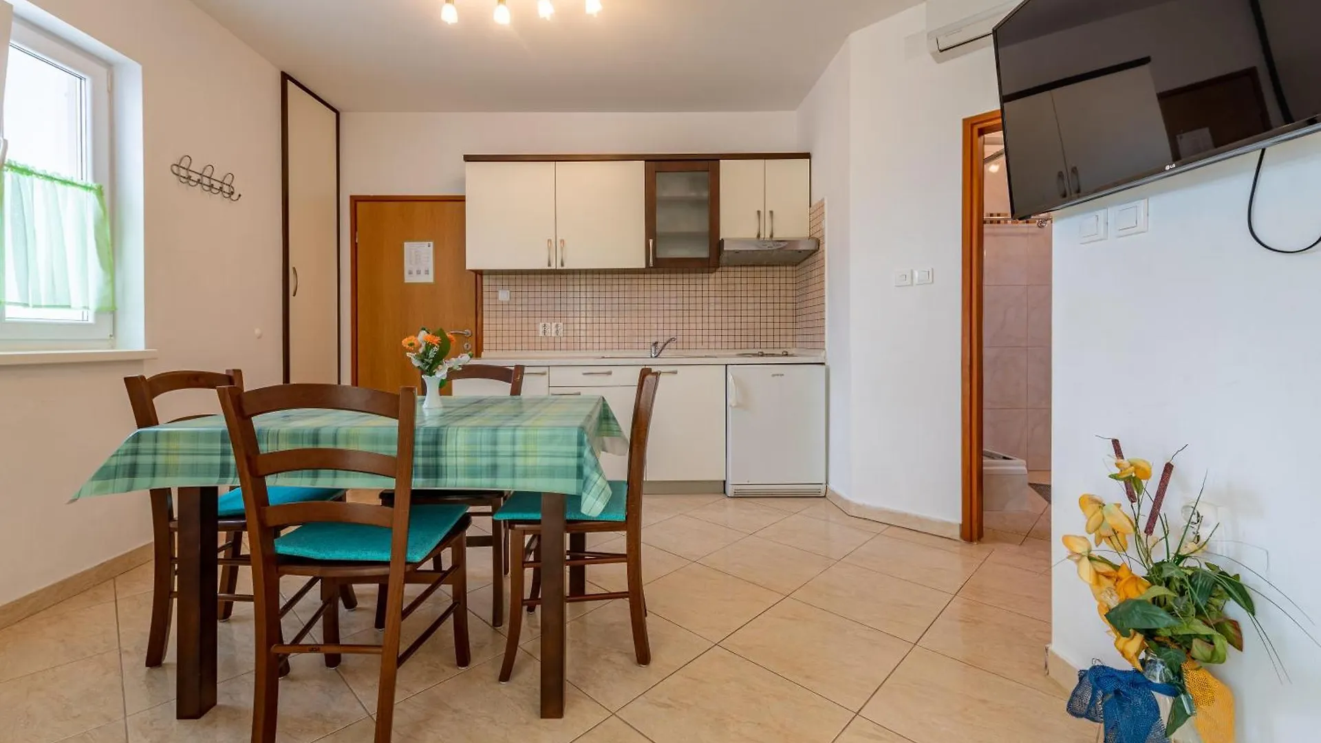 Haus Toni Apartment Razanac