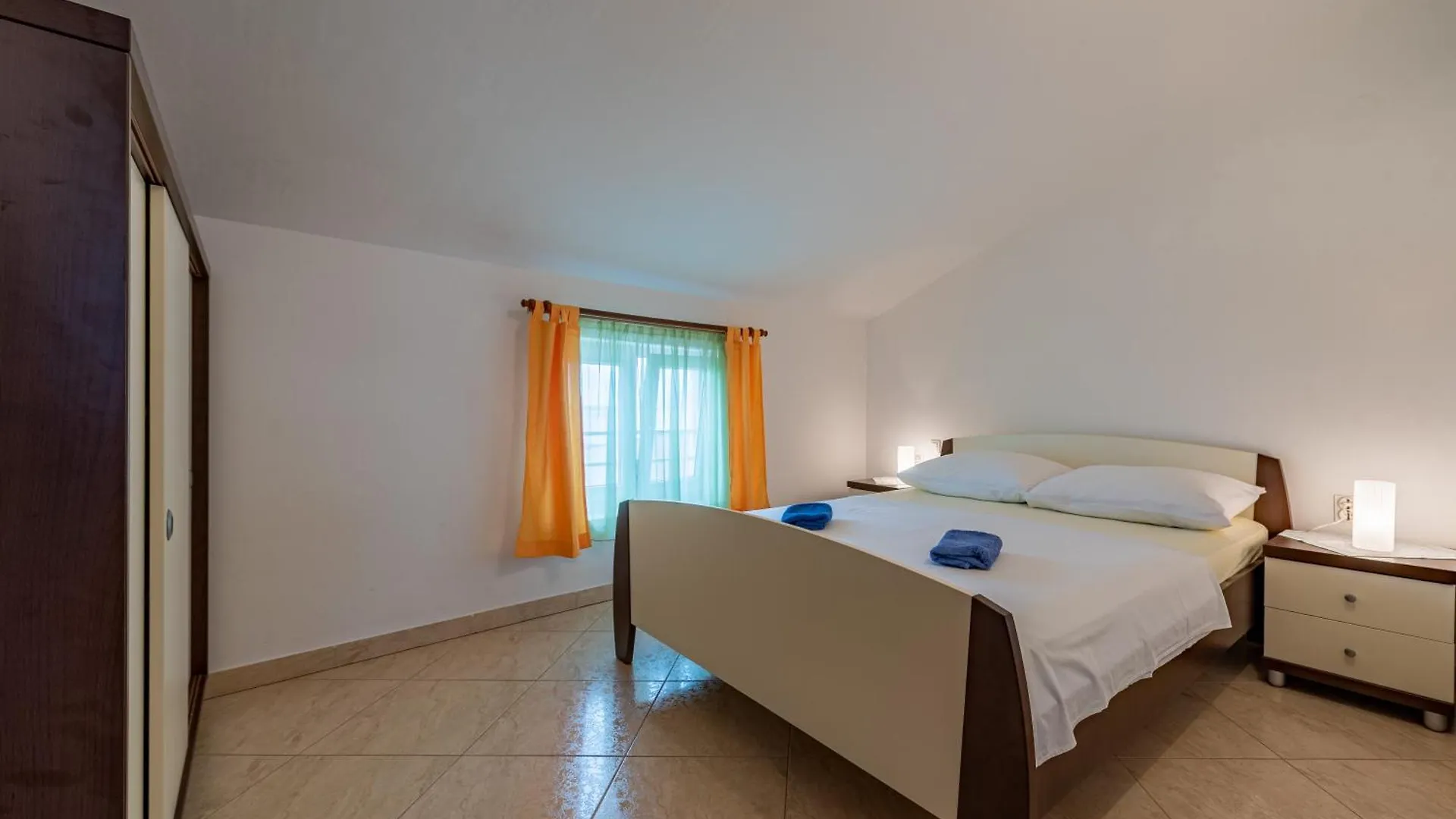 Haus Toni Apartment Razanac