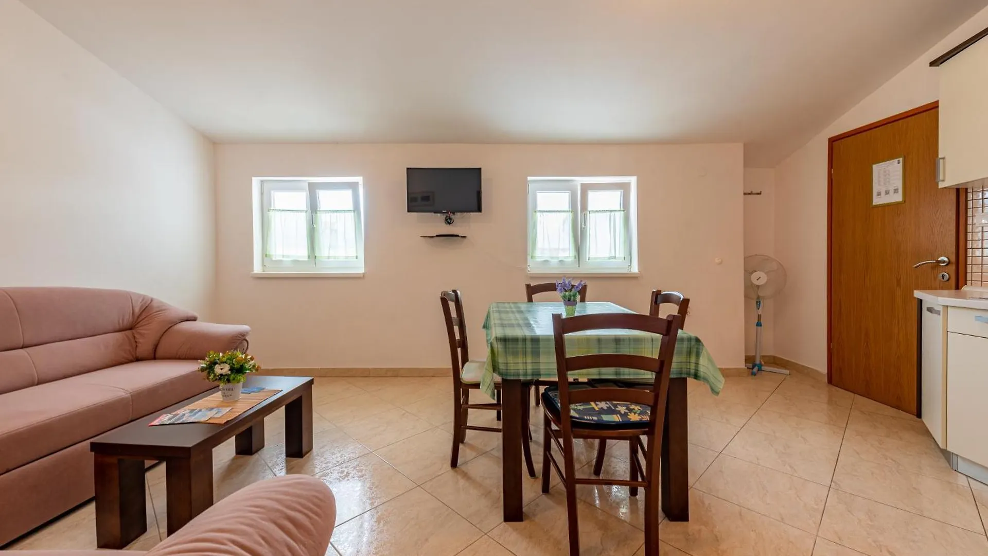 Haus Toni Apartment Razanac