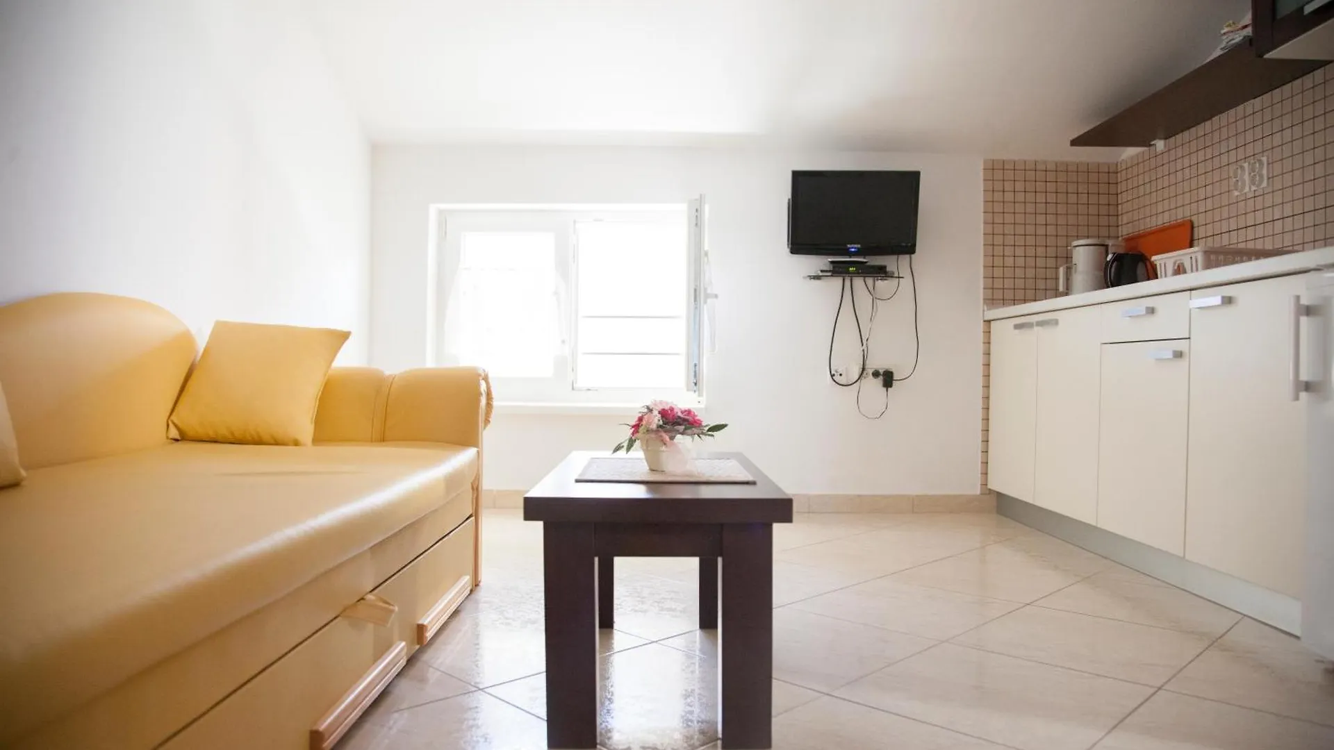 Haus Toni Apartment Razanac
