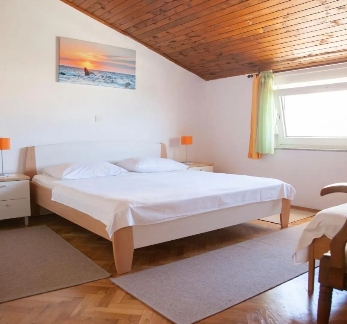 Haus Toni Apartment Razanac