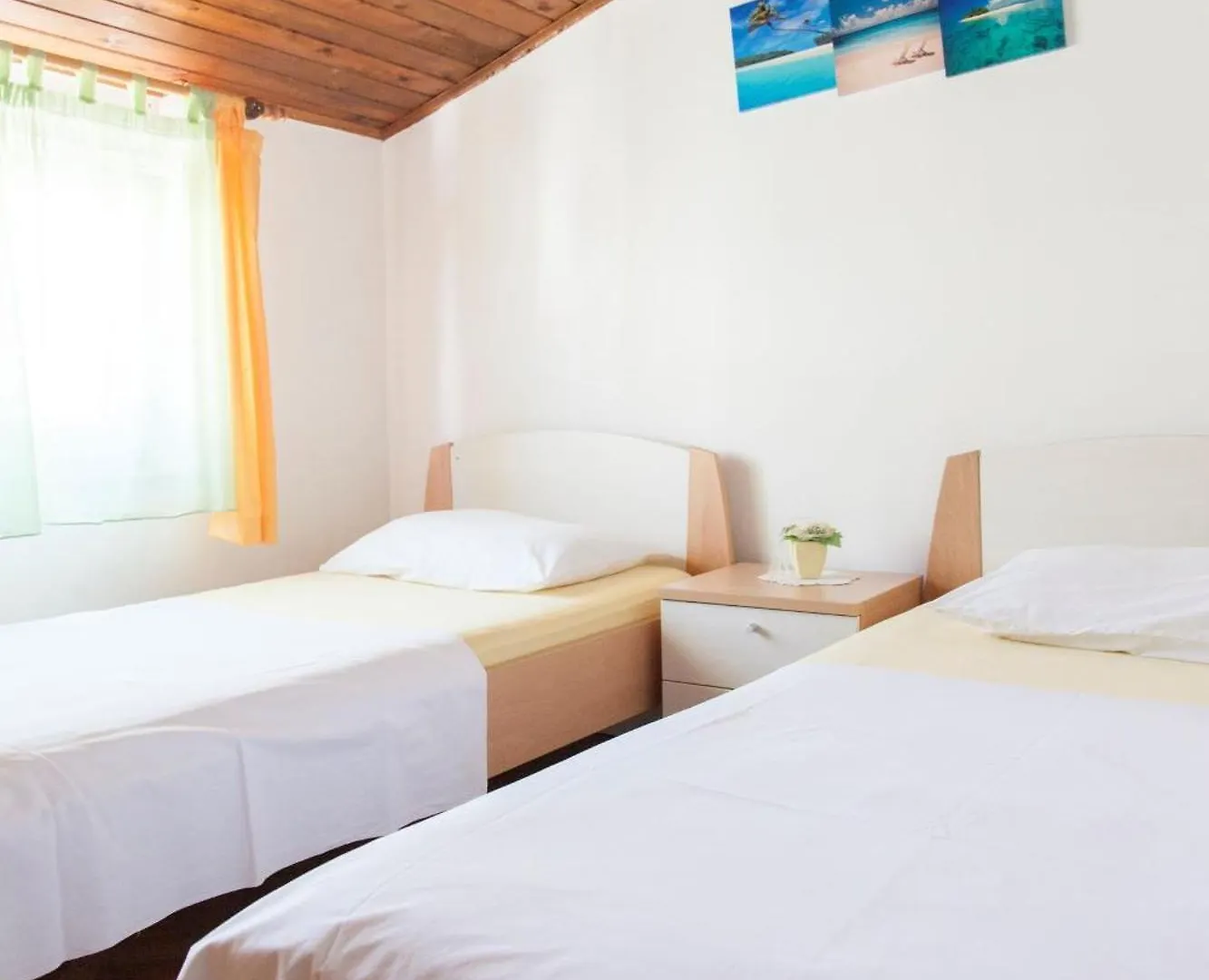 Haus Toni Apartment Razanac