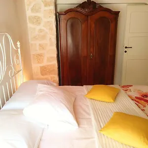 Apartment Cernesa