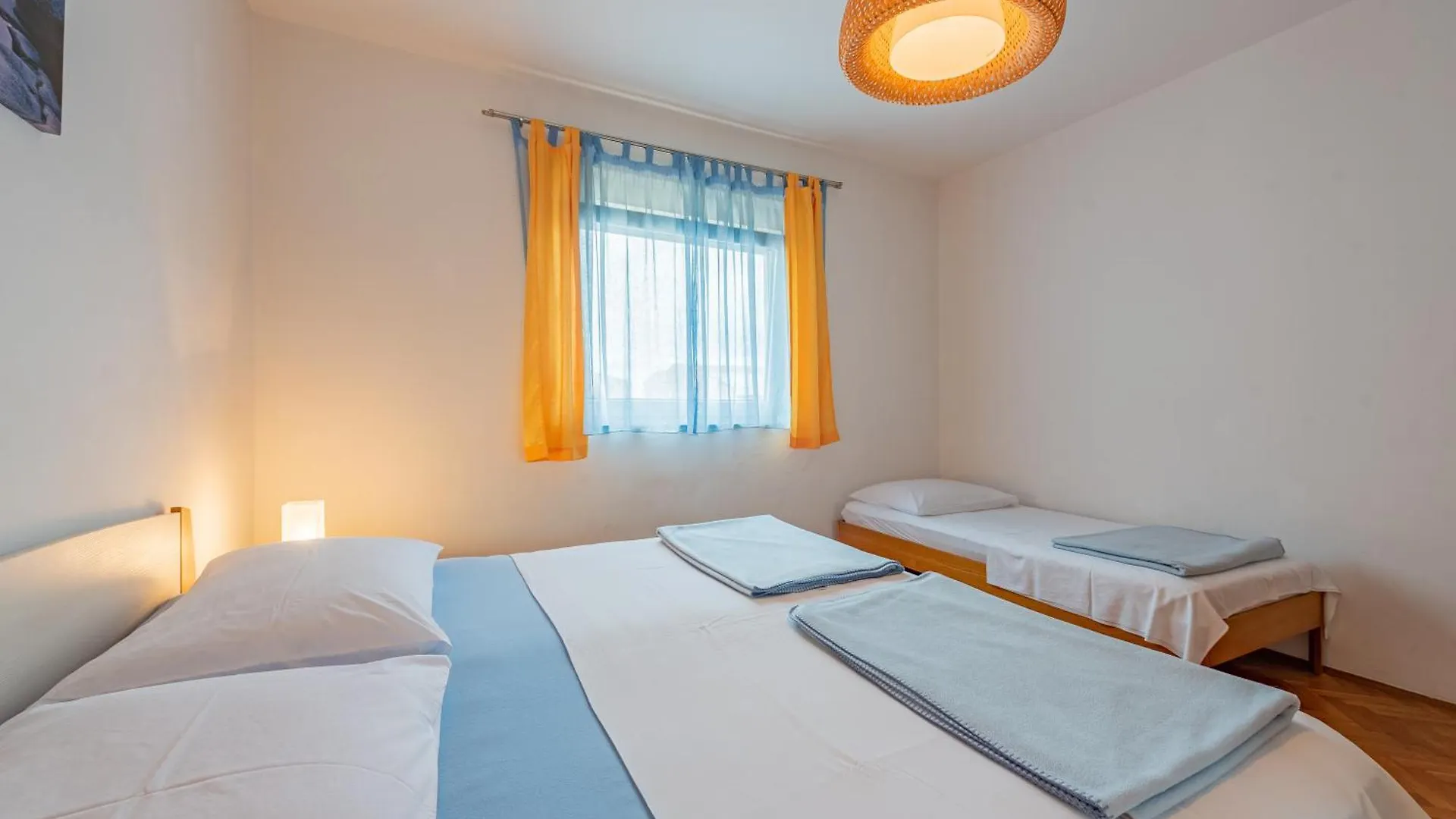 Haus Toni Apartment Razanac